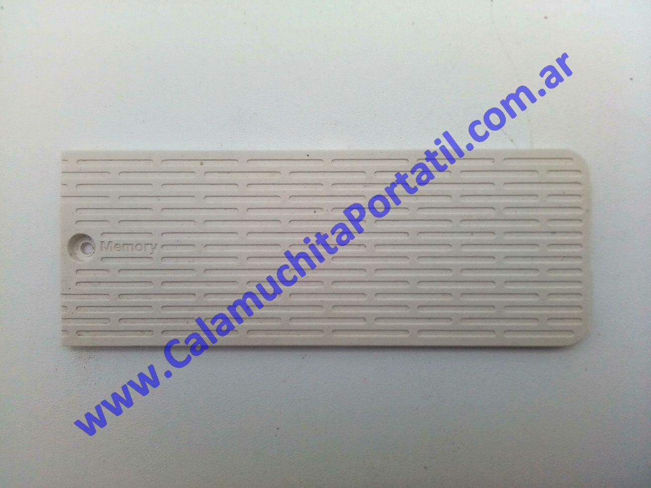Carcasa Tapa Memoria Samsung N150 Plus - NP-N150-JP0EAR